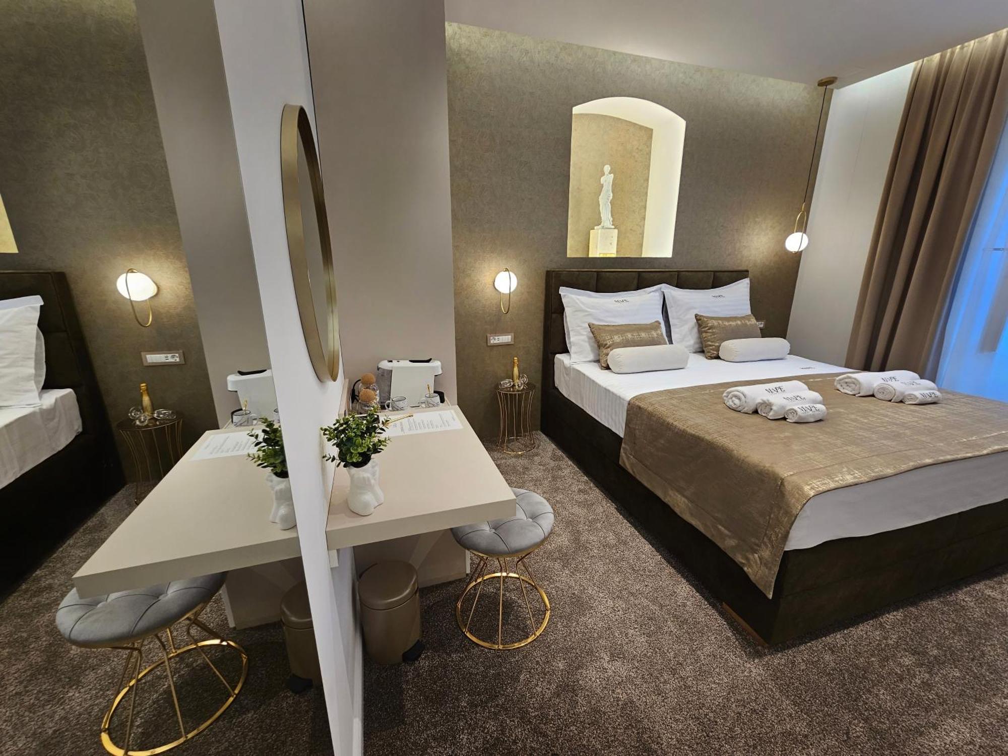 Ma Pe Luxury Rooms Split Bilik gambar